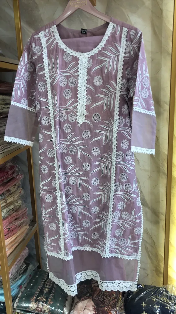 Lavender_Cotton_Schiffli_Organza_Dupatta_Kurta_Pant_Set_For_Women