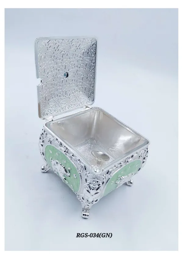 Metal_Traditional_Elephant_Motif_Decorative_Storage_Box