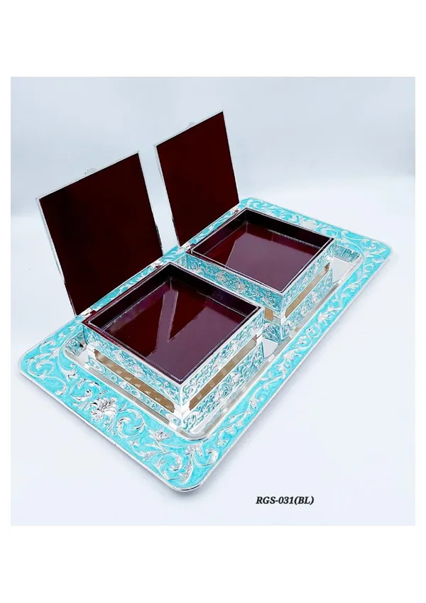 Metal_Floral_Pattern_Decorative_Tray_With_Two_Lidded_Boxes