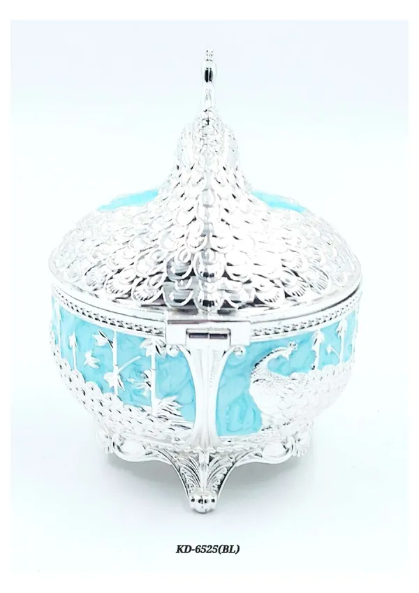 Metal_Decorative_Peacock_Pattern_Lidded_Serving_Bowl
