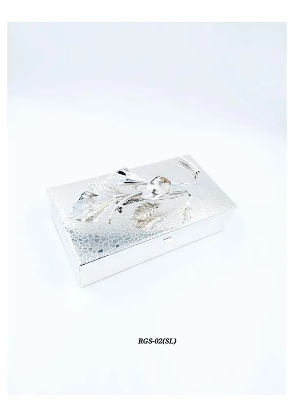 Metal_Floral_Pattern_Jewellery_Box