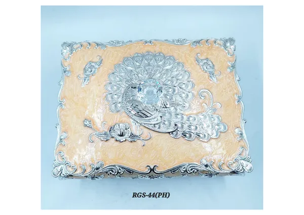 Metal_Ornate_Floral_Pattern_Storage_Box