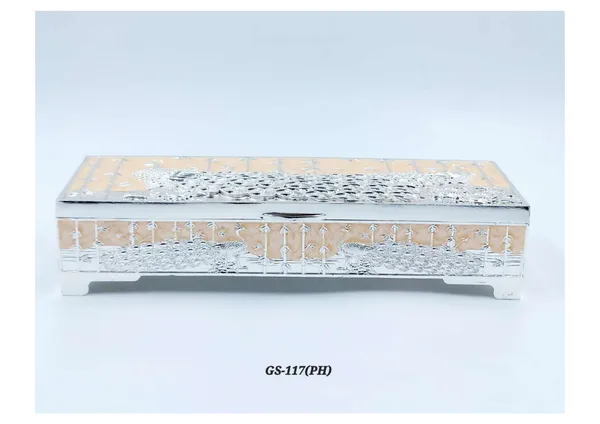 Metal_Ornate_Floral_Pattern_Storage_Box