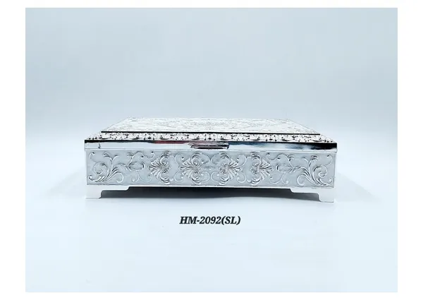 Metal_Ornate_Floral_Pattern_Decorative_Storage_Box