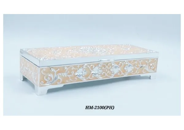 Ivory_Metal_Floral_Embellished_Compartment_Storage_Box