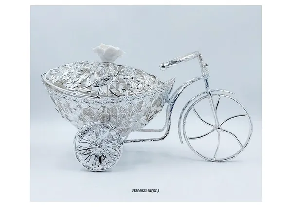 Metal_Ornate_Decorative_Basket