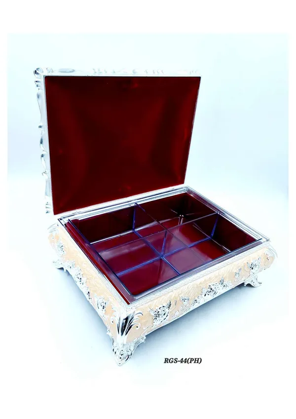 Metal_Ornate_Floral_Pattern_Storage_Box
