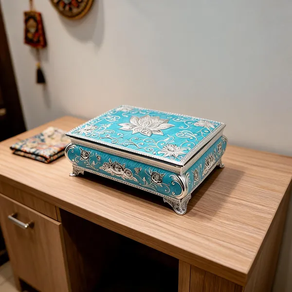 Metal_Traditional_Floral_Pattern_Storage_Box