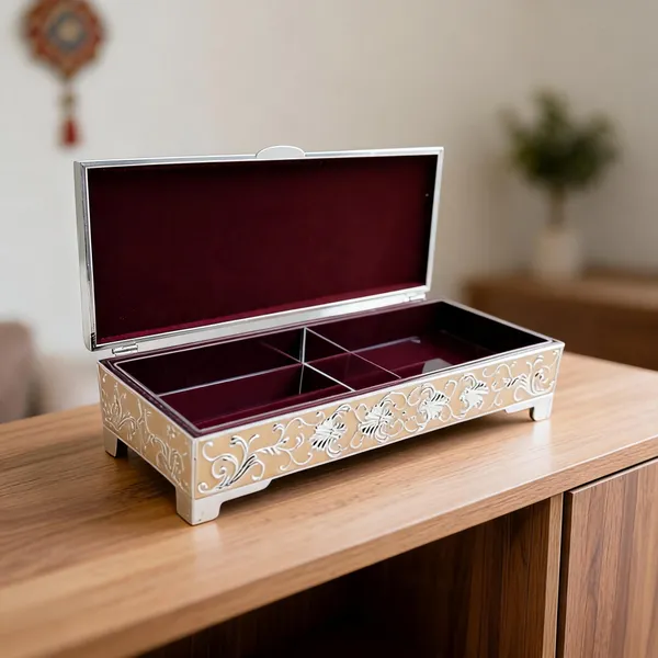 Ivory_Metal_Floral_Embellished_Compartment_Storage_Box
