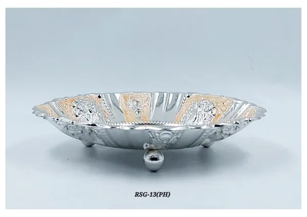 Metal_Traditional_Floral_Embossed_Fruit_Bowl