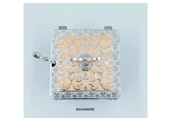 Metal_Decorative_Butterfly_Trinket_Box