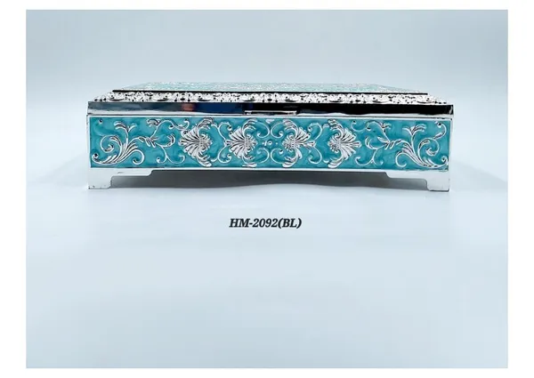Metal_Ornate_Floral_Pattern_Storage_Box