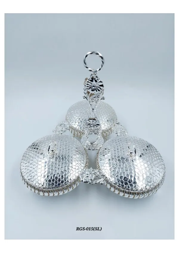 Metal_Ornate_Textured_Three_Compartment_Dry_Fruit_Box