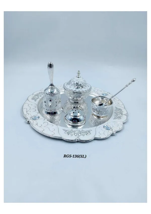 Metal_Traditional_Floral_Pooja_Thali_Set_Silver