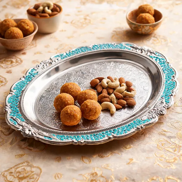 Metal_Ornate_Engraved_Oval_Serving_Tray