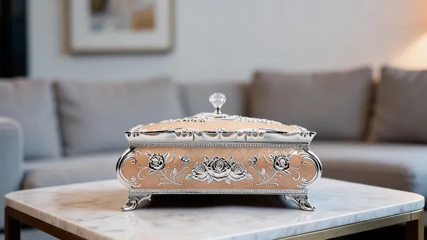 Metal_Ornate_Floral_Pattern_Storage_Box