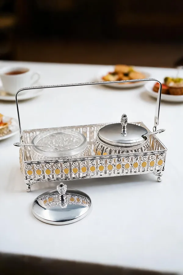 Metal_Traditional_Floral_Embossed_Serving_Tray_With_Lid