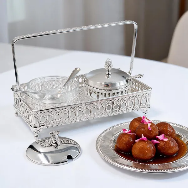 Metal_Ornate_Silver_Finish_Serving_Tray_Set