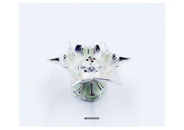 Metal_Decorative_Lotus_Design_Pedestal_Bowl