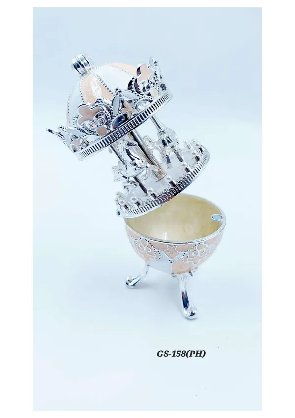 Metal_Ornate_Carousel_Decorative_Showpiece