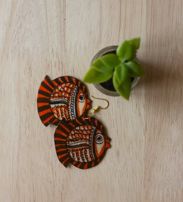 Tholu_Fish_-_Red_Leather_Puppet_Ear_Rings