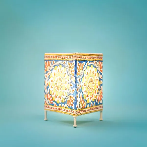 TRIANGLE_T-LIGHT/BLOOM_BLUE