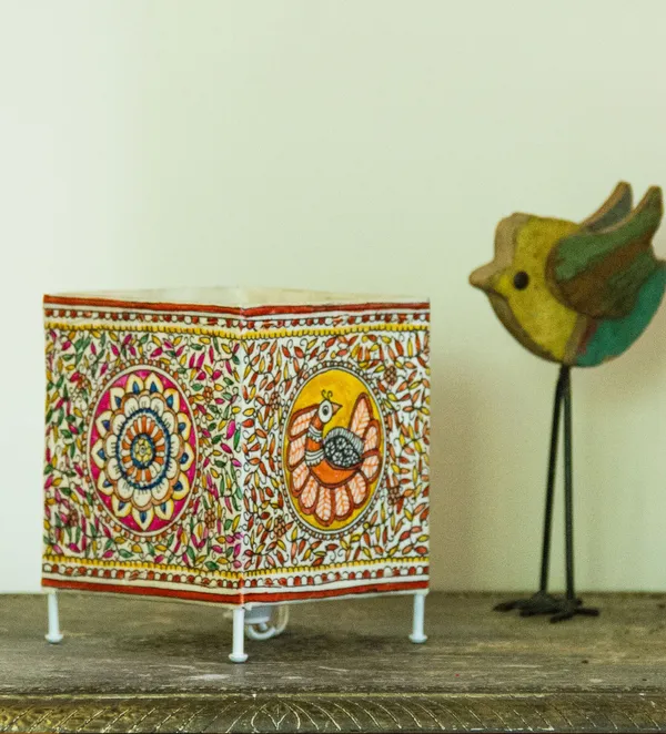 SQUARE_T-LIGHT/MADHUBANI_FOLIAGE