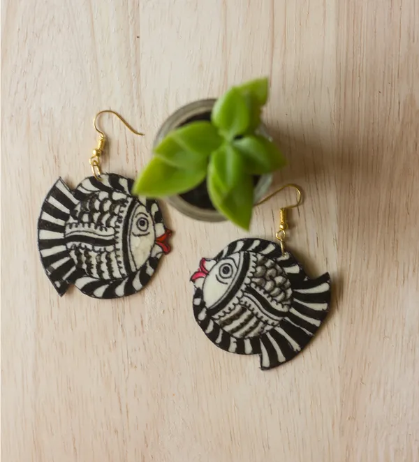 Tholu_Fish_-_Black_Leather_Puppet_Ear_Rings