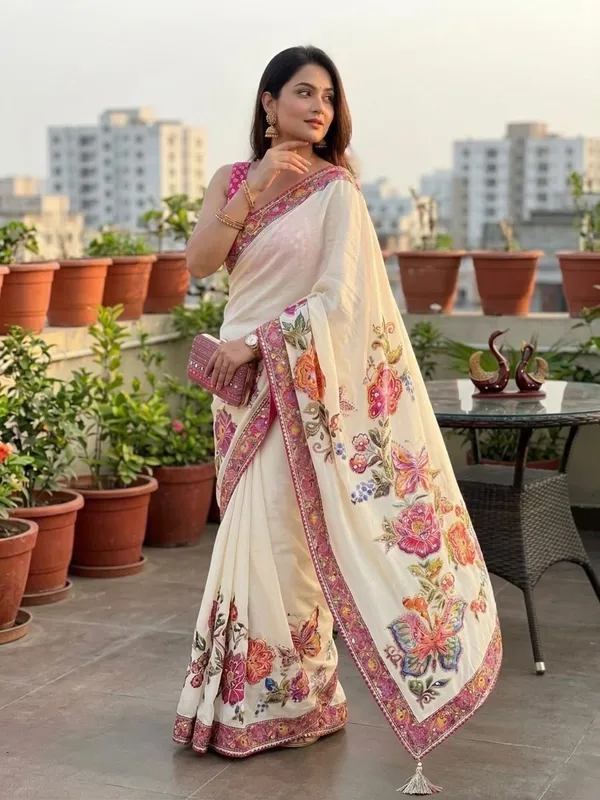 Cream_Embroidered_Saree_Set_For_Women