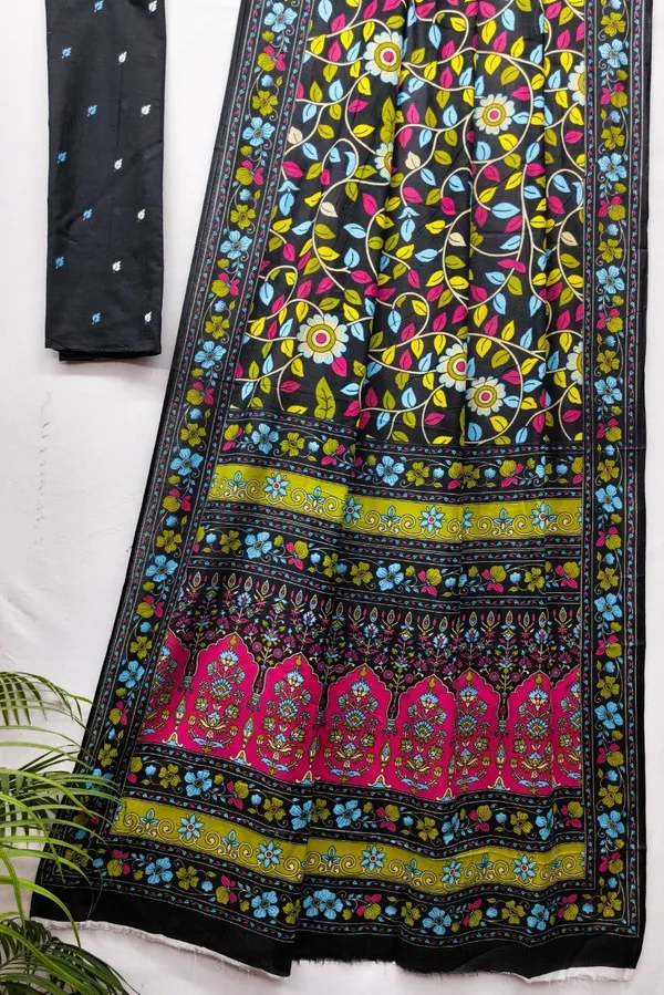 Black_Printed_Saree_With_Blouse_Piece_For_Women