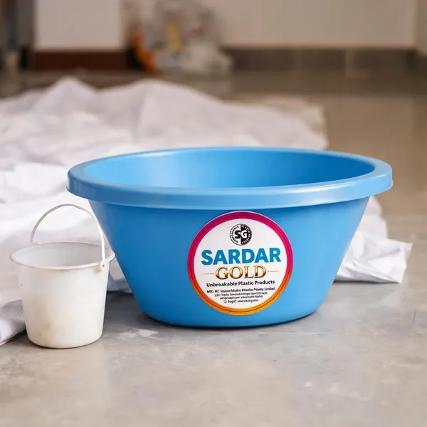 Blue_Plastic_Utility_Tub_For_Painting