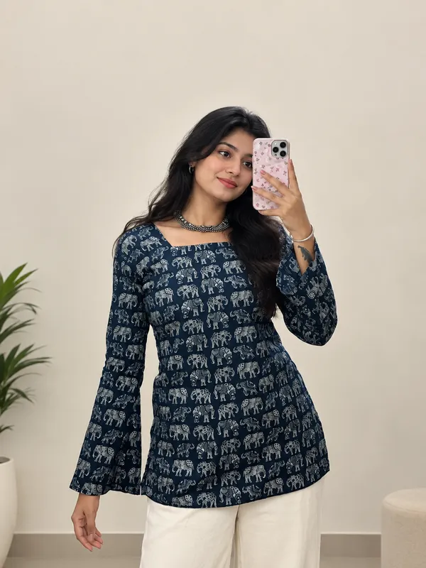 Eliie_Women_Printed_Straight_Kurta_(Blue)