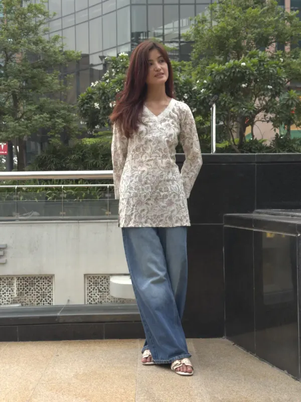 Off_White_Cotton_Hand_Block_Print_Short_Kurta_For_Women