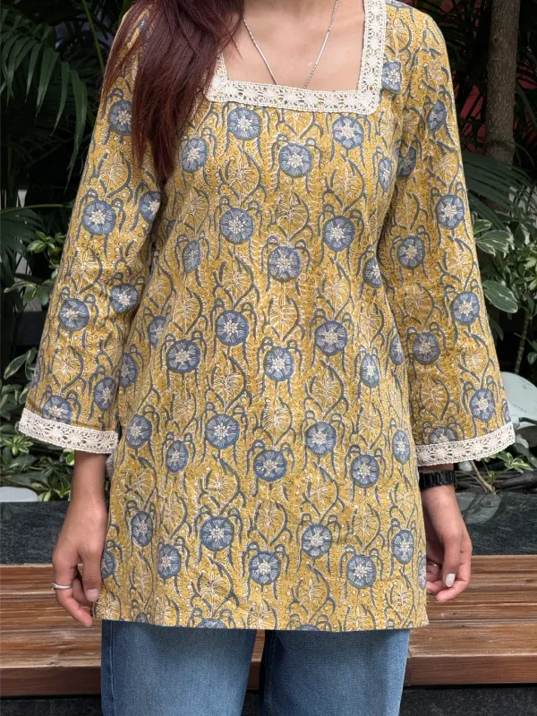 Mustard_Blue_Cotton_Straight_Hand_Block_Print_Short_Kurta_For_Women