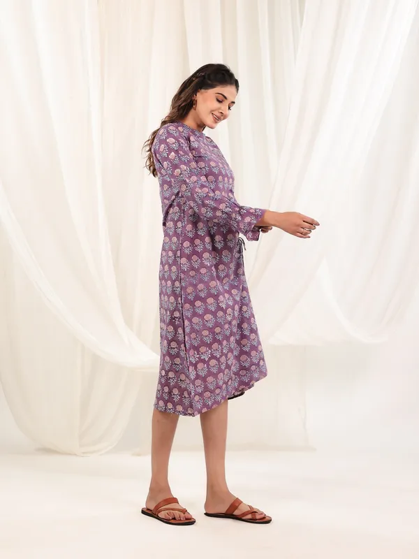 Lavender_Twist_Cotton_Block_Print_Midi_Dress_For_Women