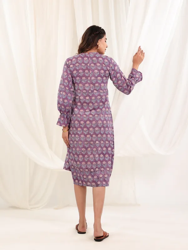 Lavender_Twist_Cotton_Block_Print_Midi_Dress_For_Women