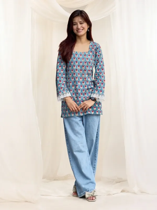Dusty_Blue_Cotton_Corset_Hand_Block_Print_Short_Kurta_For_Women