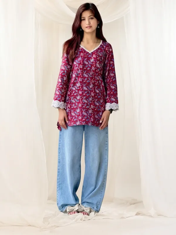 Maroon_Cotton_Hand_Block_Print_Short_Kurta_For_Women