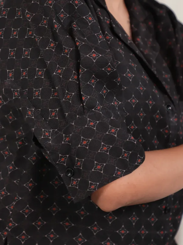Black_Cotton_Relaxed_Geometric_Print_Shirt_Top_For_Women