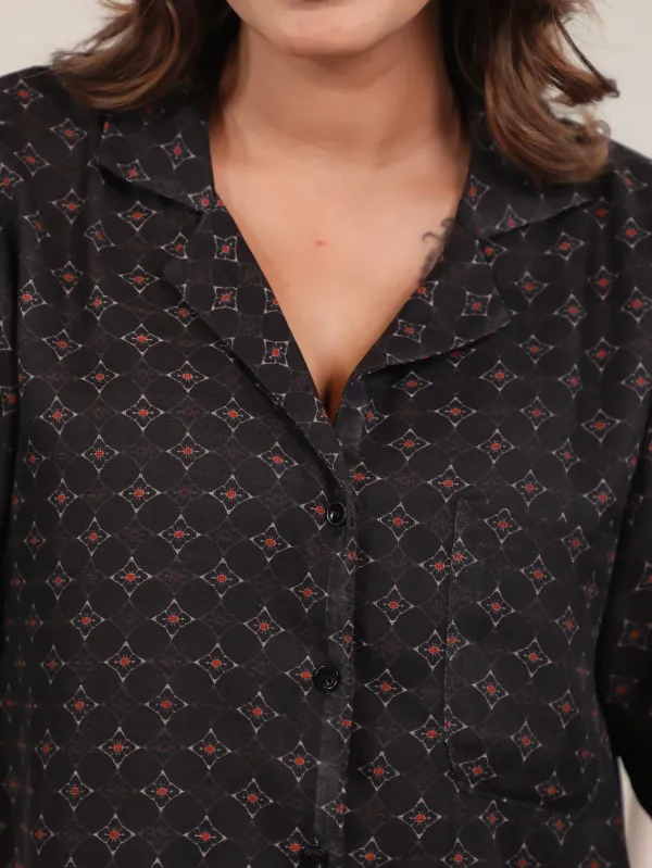 Black_Cotton_Relaxed_Geometric_Print_Shirt_Top_For_Women