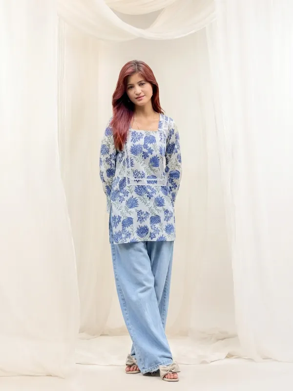 White_Blue_Cotton_Straight_Hand_Block_Print_Short_Kurta_For_Women
