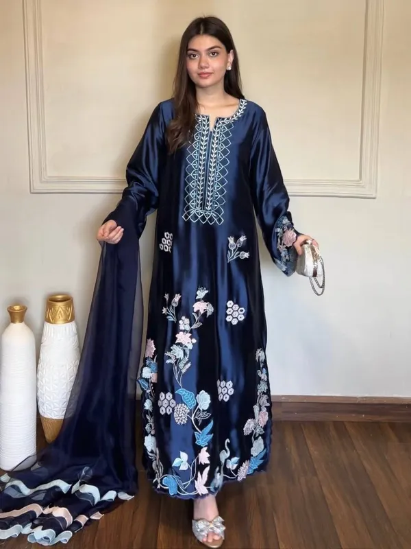 Navy_Blue_Jura_Silk_Thread_Work_Kaftan_Set