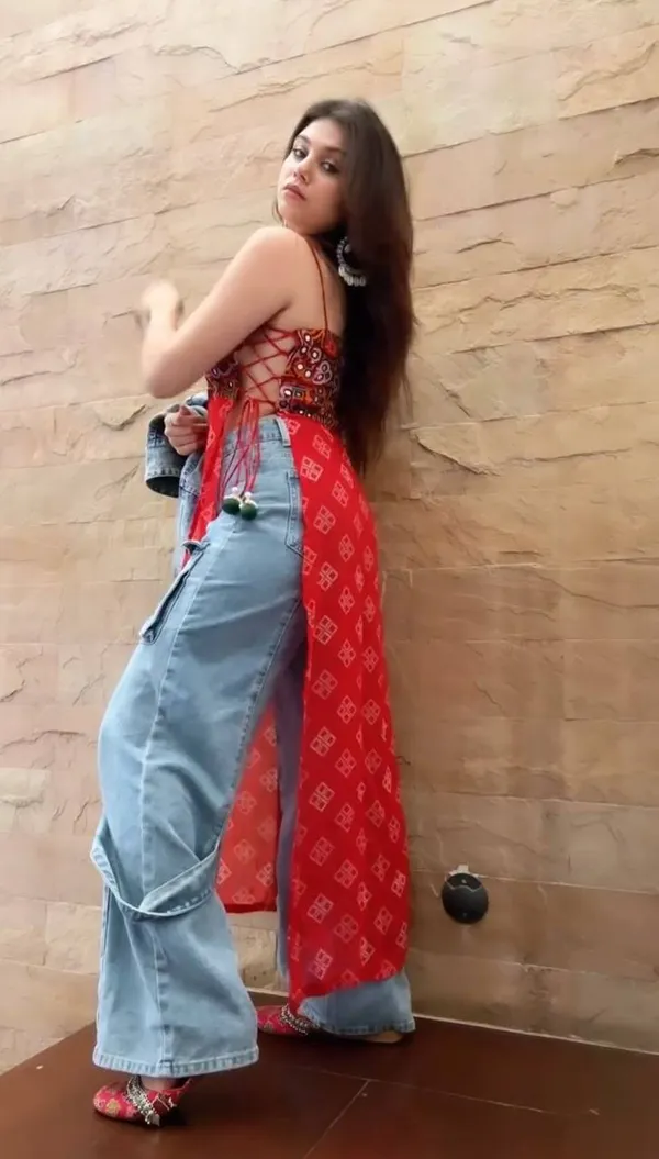 Red_Navratri_Kurti_With_Real_Mirror_Work