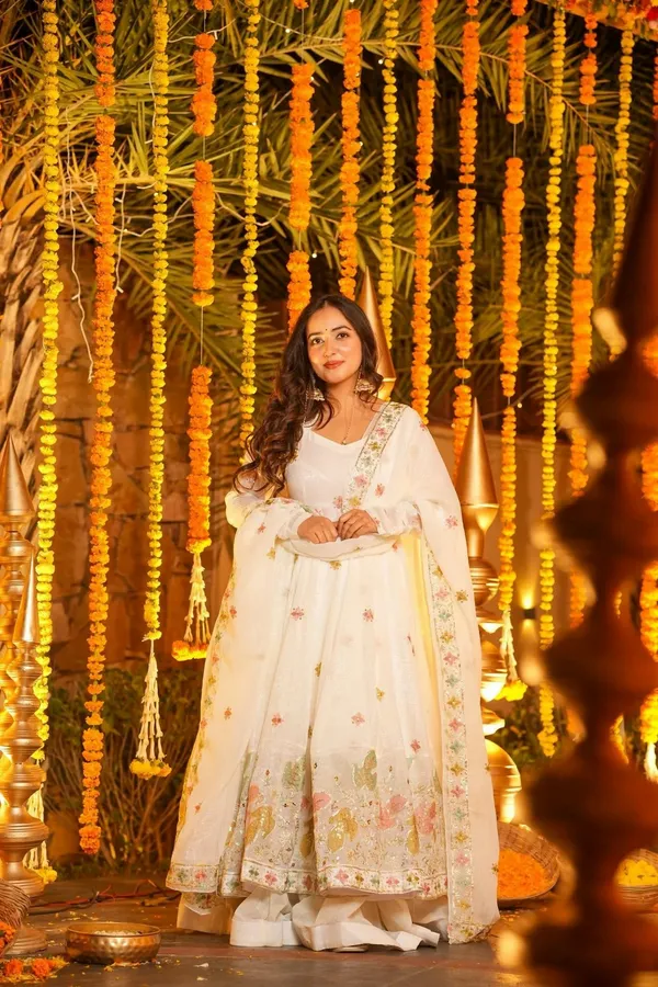 Off_White_Mastani_Floral_Anarkali_Suit_Set_Of_3