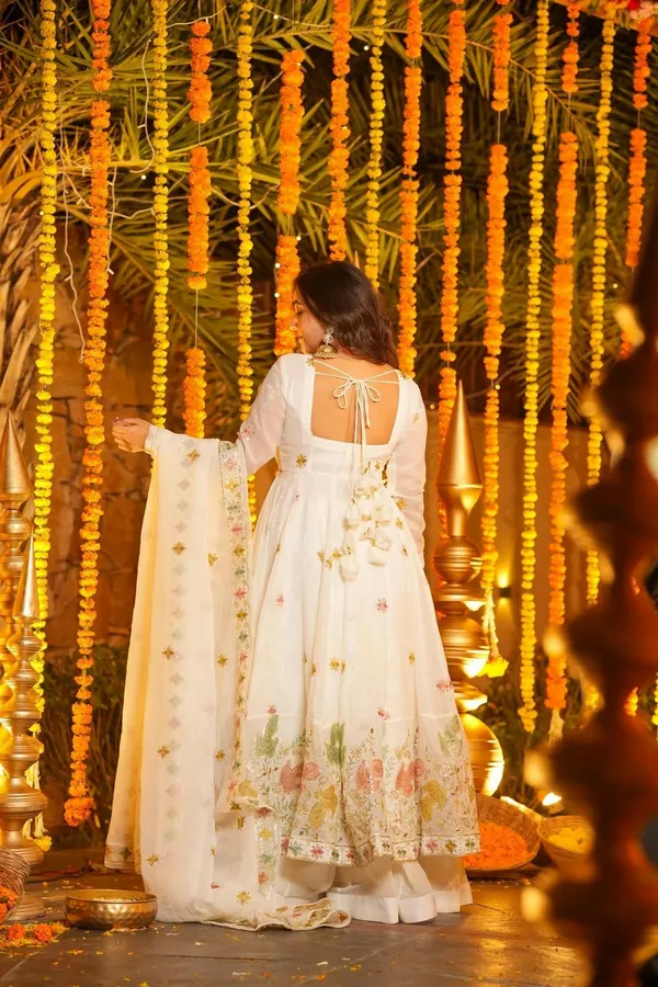 Off_White_Mastani_Floral_Anarkali_Suit_Set_Of_3