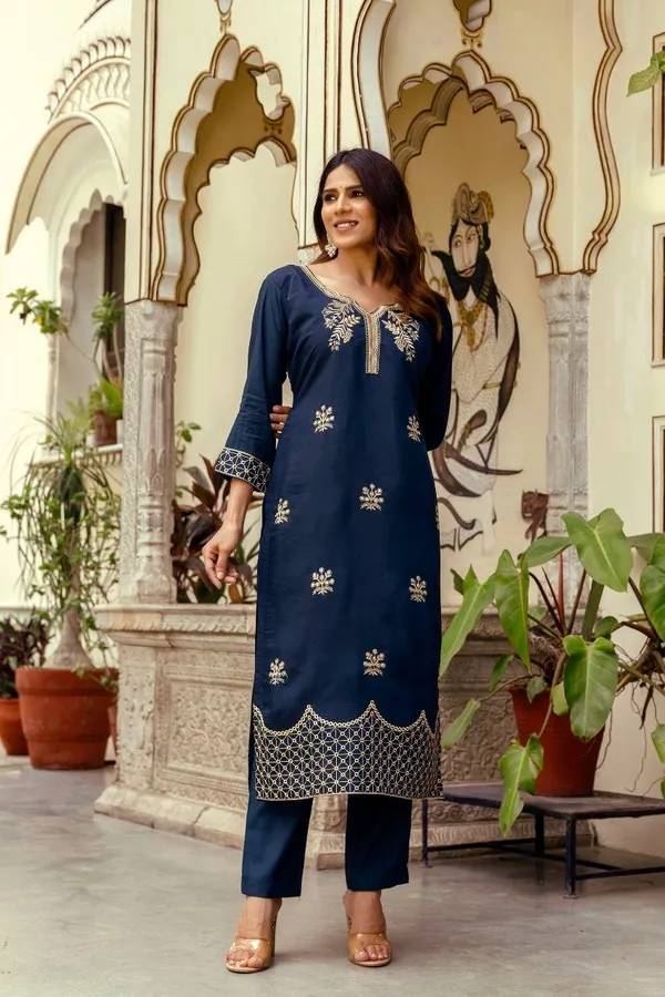 Navy_Blue_Embroidered_Straight_Kurta_Set_For_Women