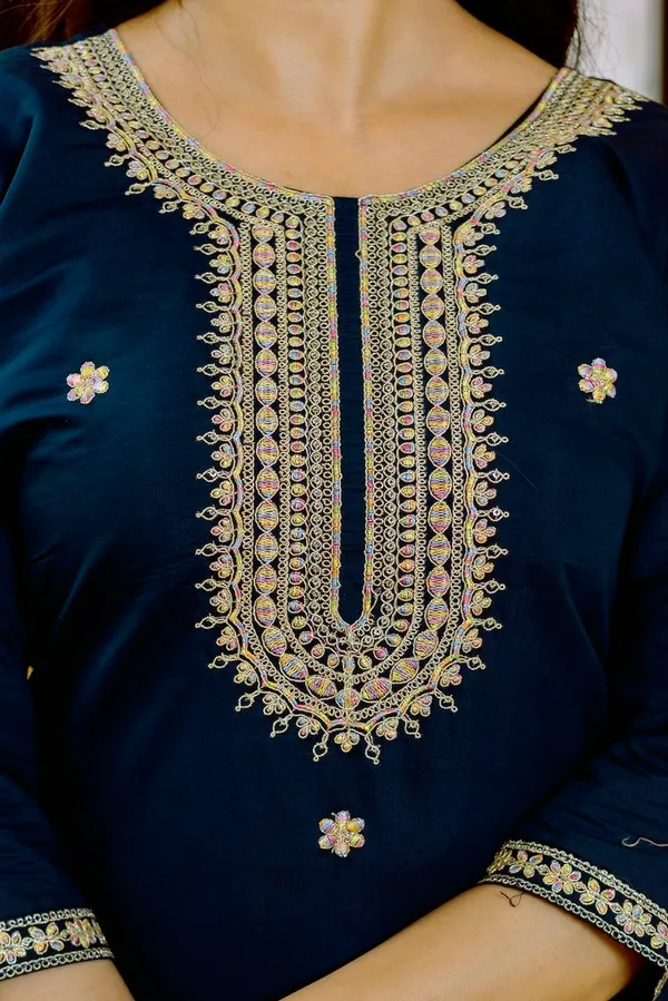 Women'S_Navy_Blue_Viscose_Chanderi_Silk_Kurta_Pant_Set_With_Organza_Dupatta