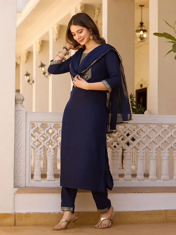 Black_Rayon_Embroidered_Readymade_Suit_For_Party