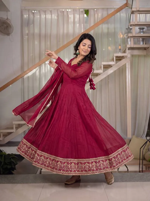Ruhani_Mystique_Heavy_Anarkali_Suit_Set_With_Dupatta