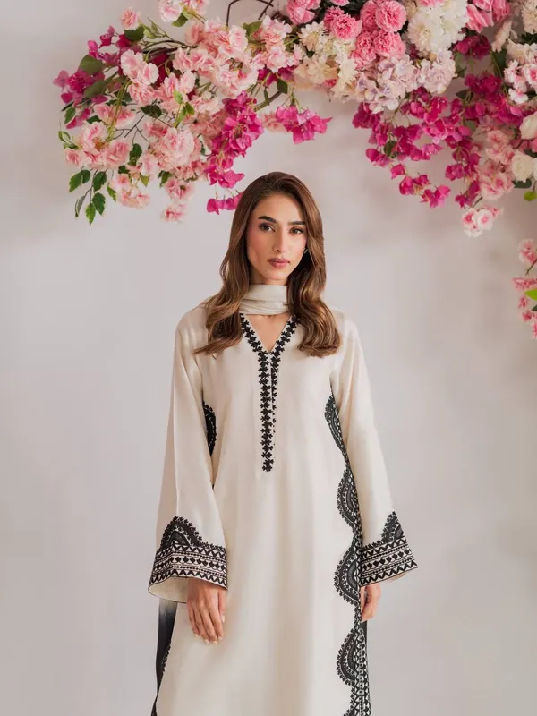 White_Cotton_Straight_Embroidered_Long_Kurti_Set_For_Women